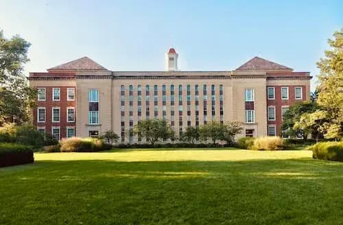 Northeast Forestry University